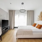 Break Plac Wolności 6 3*