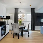 Ξενοδοχείο με διαμερίσματα Break Plac Wolnosci 6 3*