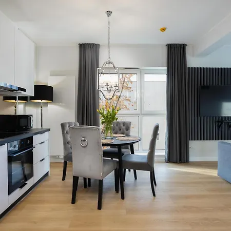 アパートホテル Break Plac Wolnosci 6 3*