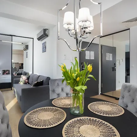 Break Plac Wolnosci 6 ポズナン