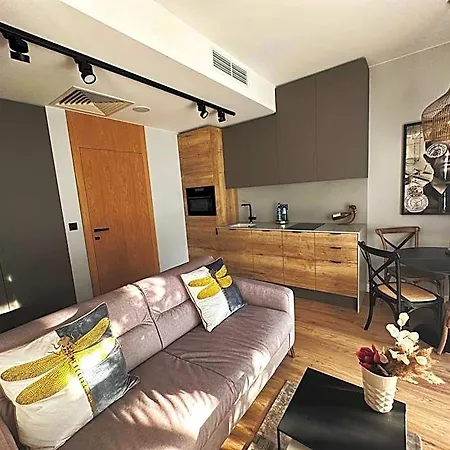 Hotel apartamentowy Break Plac Wolności 6